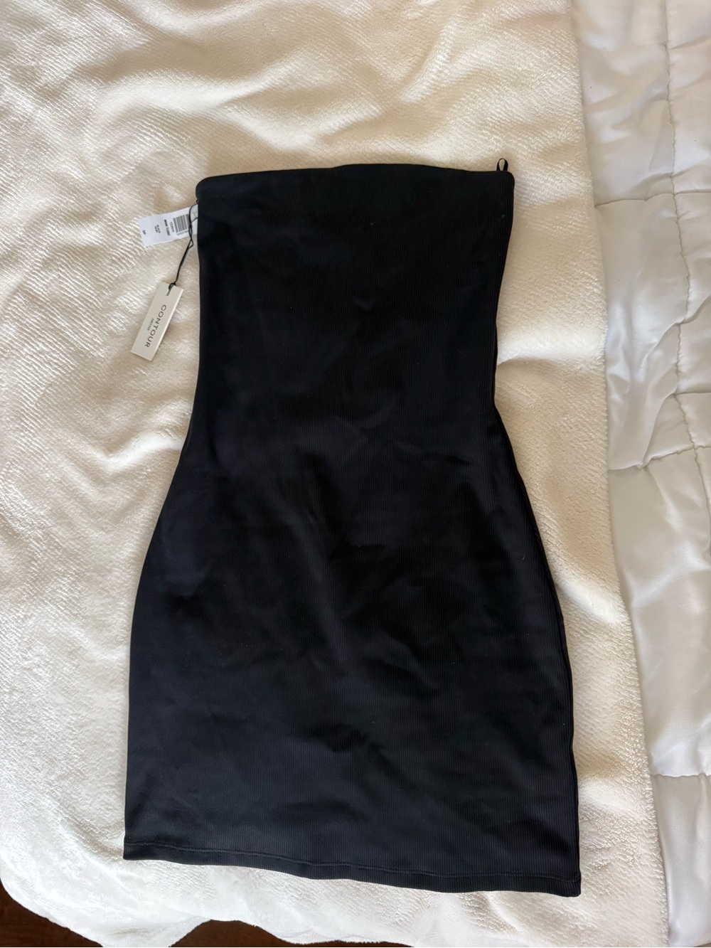 Aritzia contour strapless dress